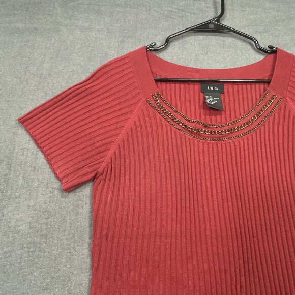 RQT Ribbed Maroon Knit Short Sleeve Top With Chain Neckline Accent Womens XL - Picture 2 of 10